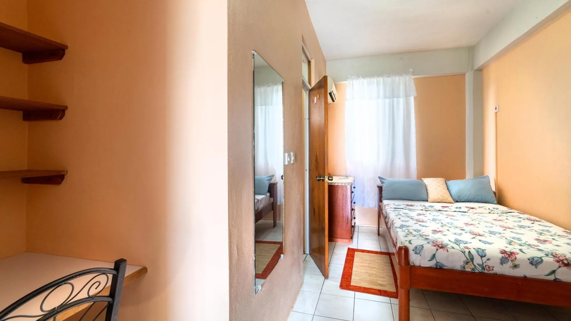 Pensionat Safari Apartments, Dominica Portsmouth